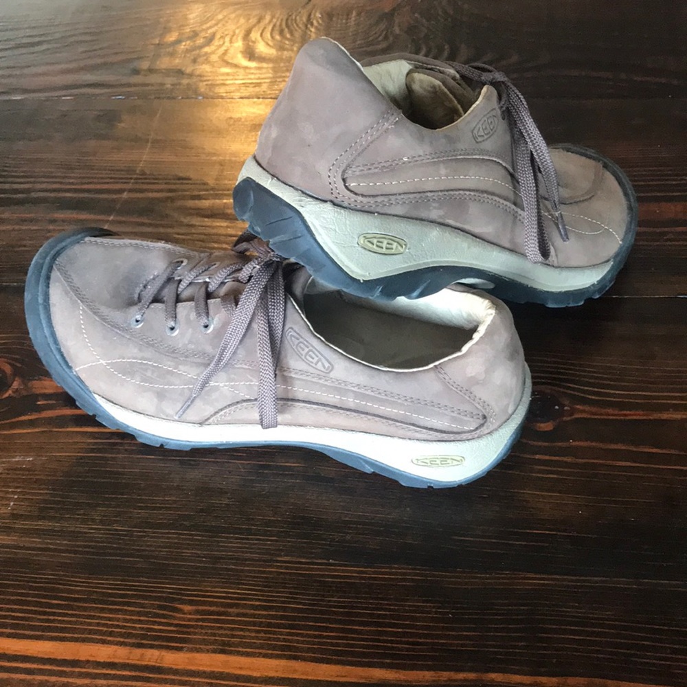 Brown/Tan/Black sole KEEN shoes womens size US 10.